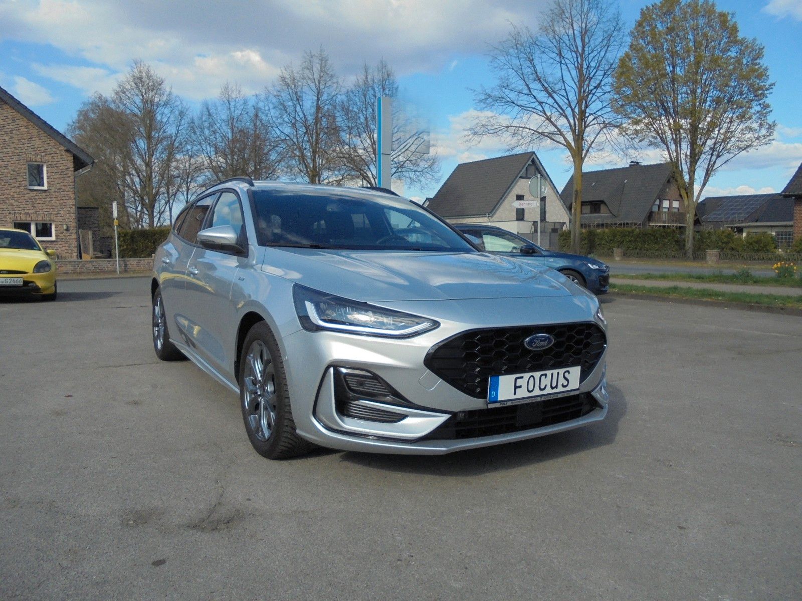 Mehr über den Artikel erfahren Ford Focus ST-Line X Turn. MHEV,schwenkb. AHK,Kamera,