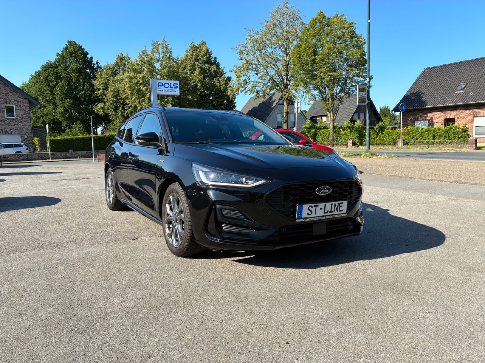 Mehr über den Artikel erfahren Ford Focus ST-Line X Turn. MHEV,schwenkb. AHK,Kamera,