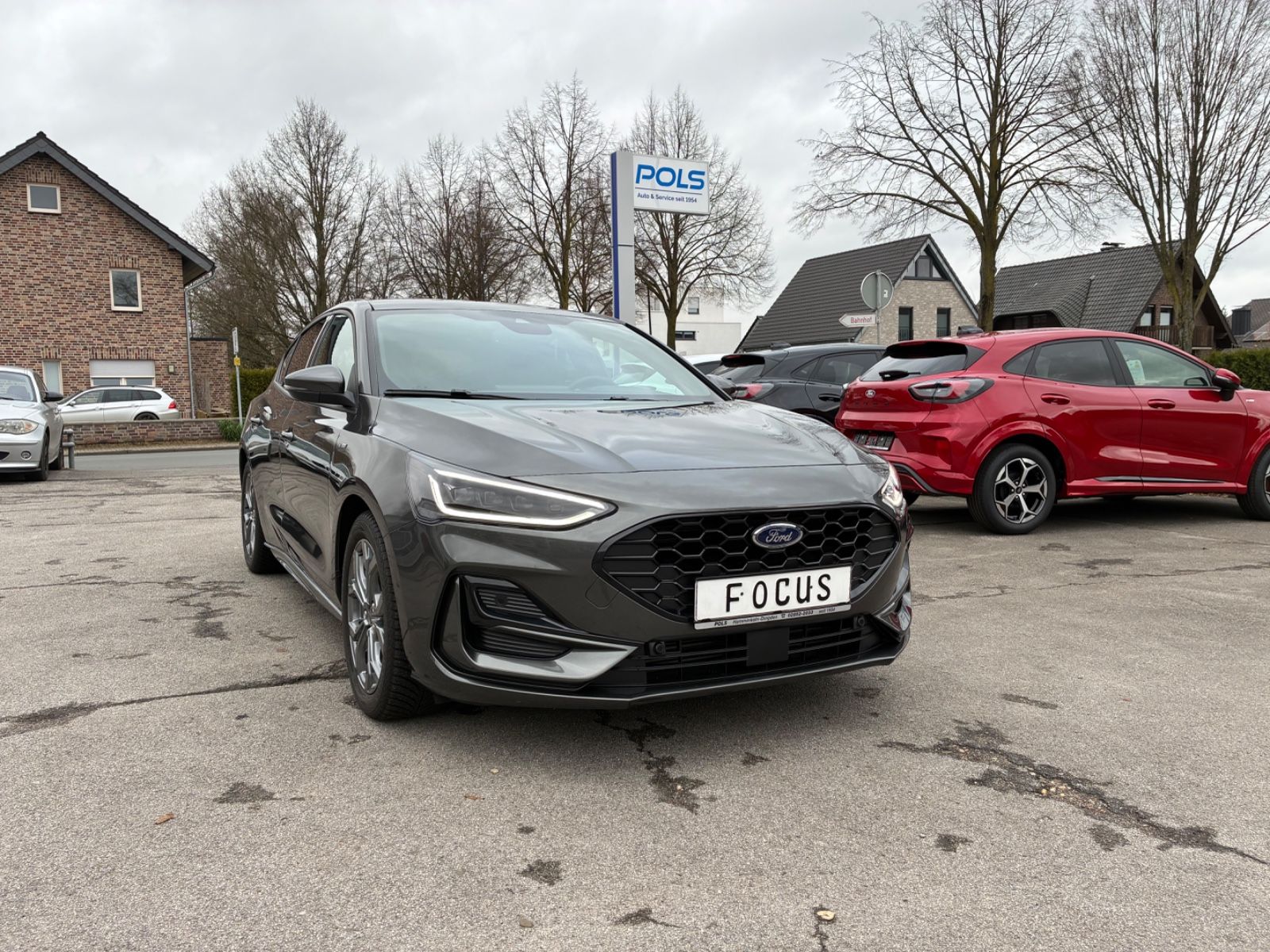 Mehr über den Artikel erfahren Ford Focus ST-Line X Lim./Matrix-LED/Kamera/Allw/Pano